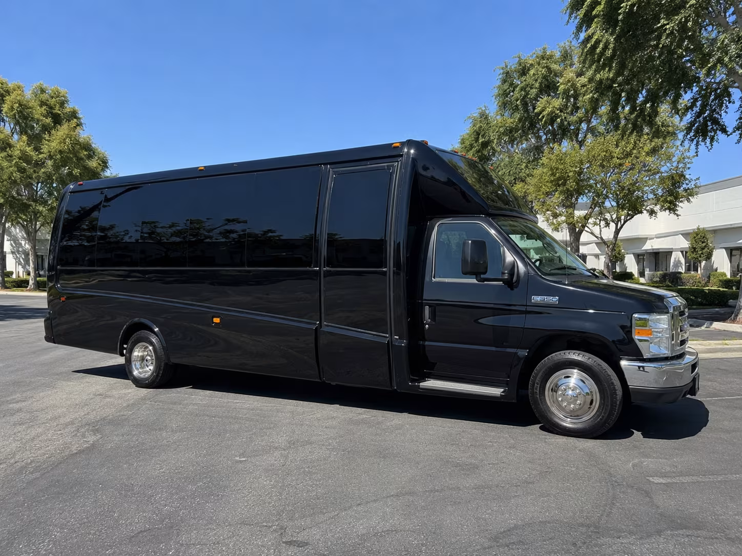 rent a charlotte prom party bus or charter bus today